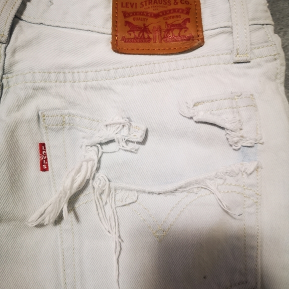 Levi's White Distressed Denim Wedgie Shorts - Picture 3 of 4